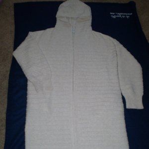 SIZE: SM.~OFF WHITE HOODED SWEATER COAT~3/4 SLEEVE~NWOT'S